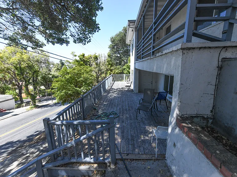 2501 Cedar St — Photo 18
