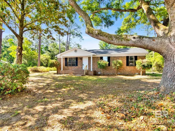 713 E 23rd Ave, Gulf Shores, AL 36542