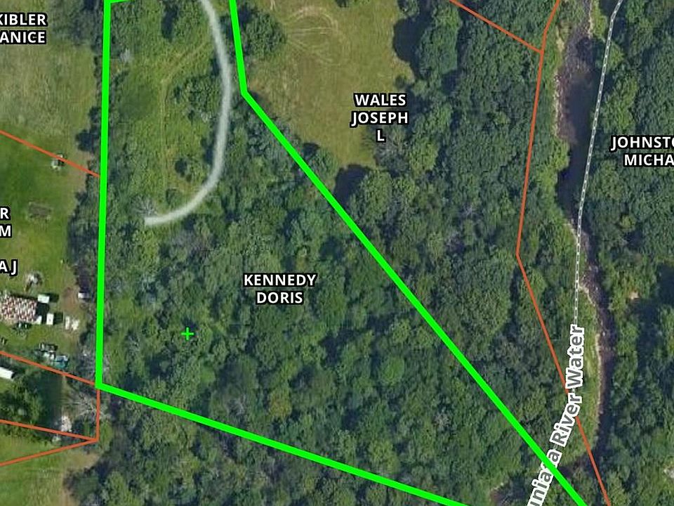 2nd image of 562 Downs Lane Ext