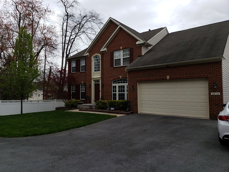 2nd image of 1614 Coolidge Ave