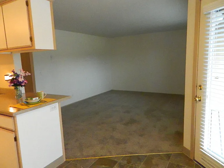 Springwater Trail Apartments — Photo 54