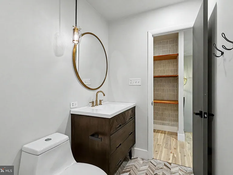 2105 Glencourse Ln — Photo 41