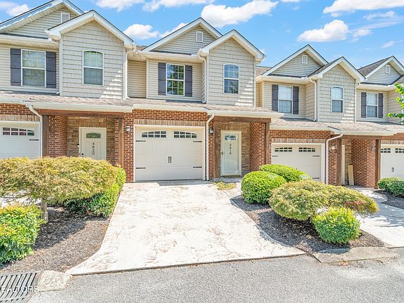 2nd image of 4818 Fountain View Way