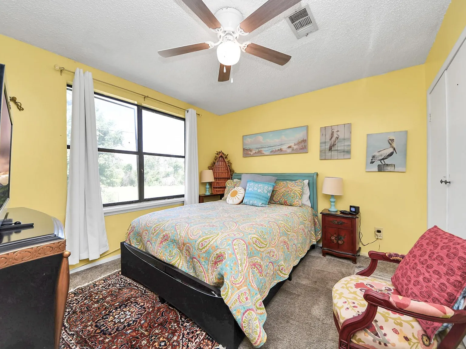 3 bed, 2.0 bath, 1380 sqft, $1,700 — Photo 3