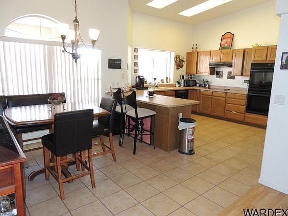 5th image of 2760 Shasta Ln