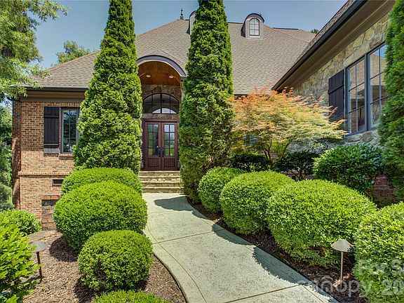 4th image of 16946 Ashton Oaks Dr