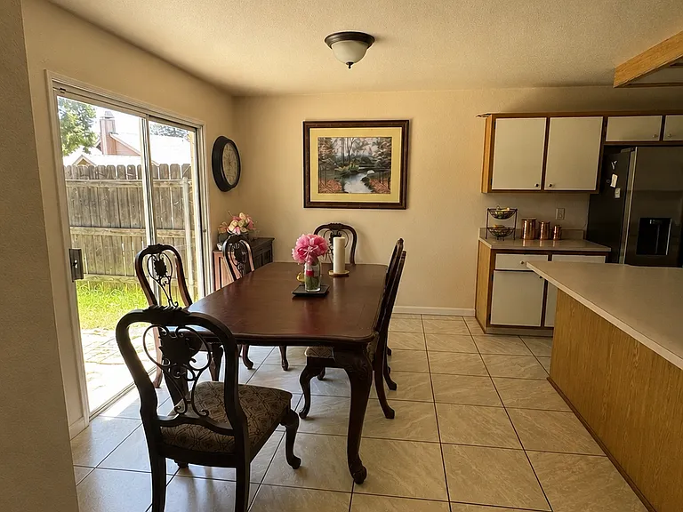 Eastwind Dr — Photo 4