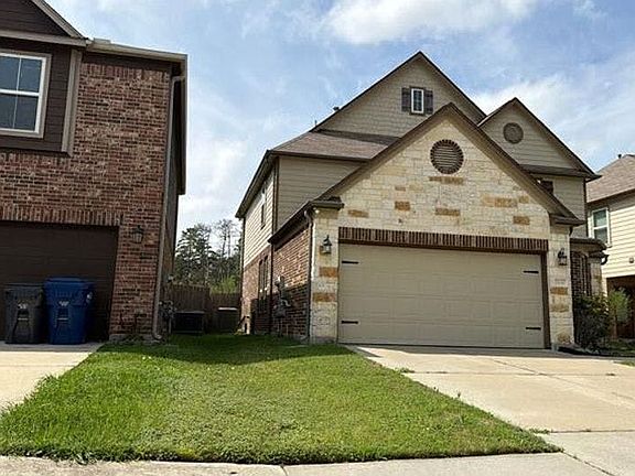 3rd image of 2650 Magnolia Fair Way