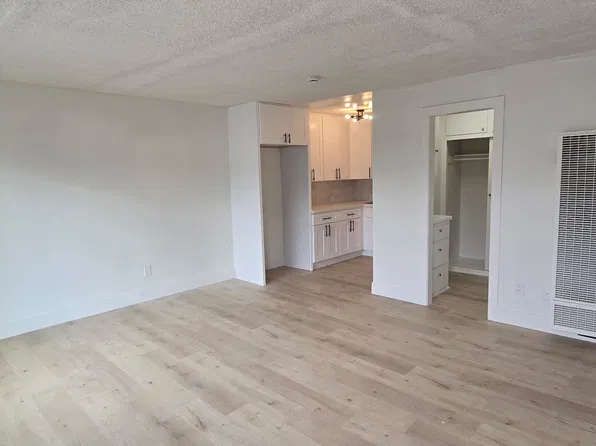 18216 Kingsdale Ave APT 16, Redondo Beach, CA 90278