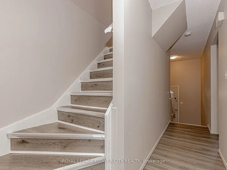 195 Denistoun St #188 — Photo 12