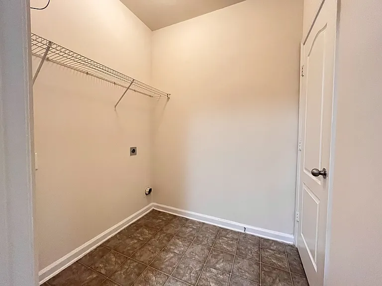 Wesley Kensington Apartments at Stonecrest — Photo 191