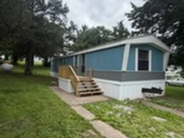 6D Holt Dr, Holts Summit, MO 65043