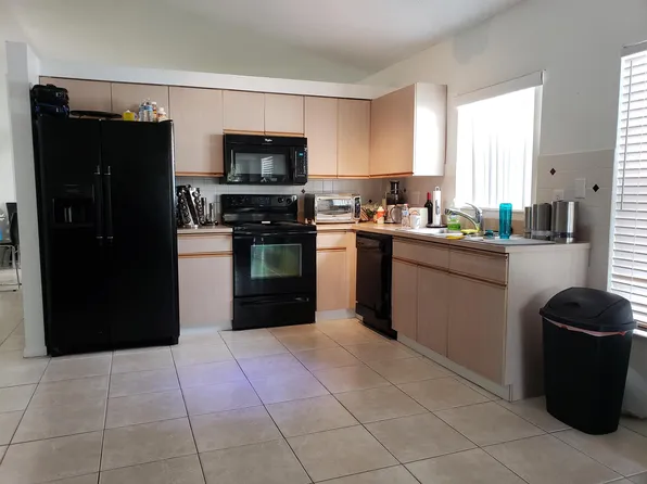 18891 NW 19th St, Hollywood, FL 33029