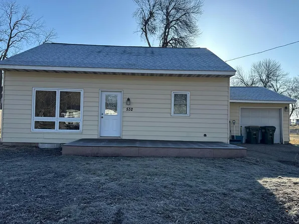 532 Nelson Ave, Belgrade, MN 56312