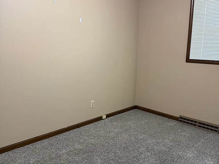 1119 Morningside Dr — Photo 12