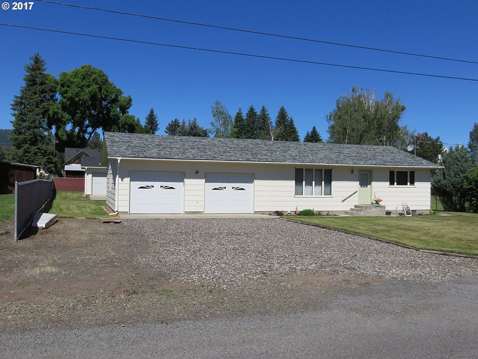 1st image of 202 S Pine St