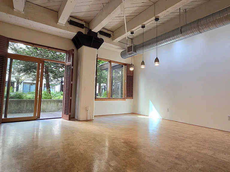 1420 NW Lovejoy St #332 — Photo 7