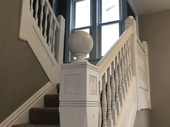 4th image of 623 W New York Ave