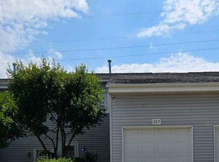 269 E Alpine Dr, Glendale Heights, IL