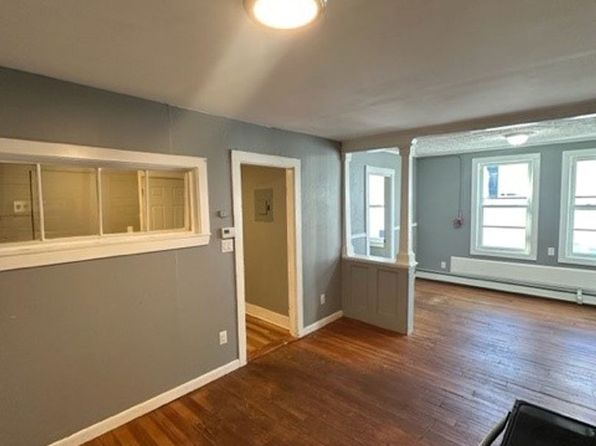 2 Bedroom Available Now!! | 39 Hill St, Biddeford, ME