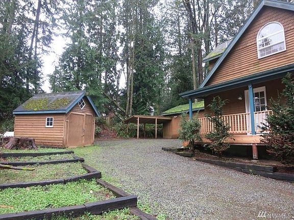 3rd image of 20540 Stephen Dr NE