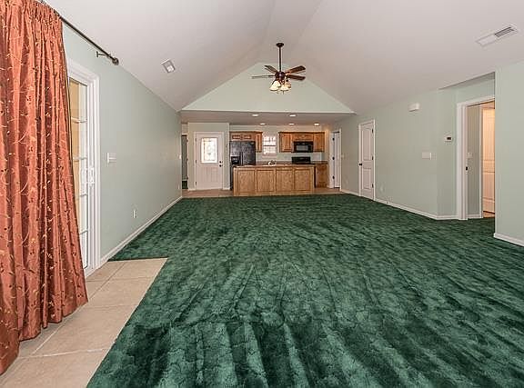 5th image of 2212 Willow Pointe Cir