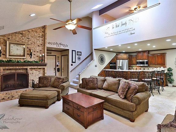 5th image of 3153 Curry Ln #D3