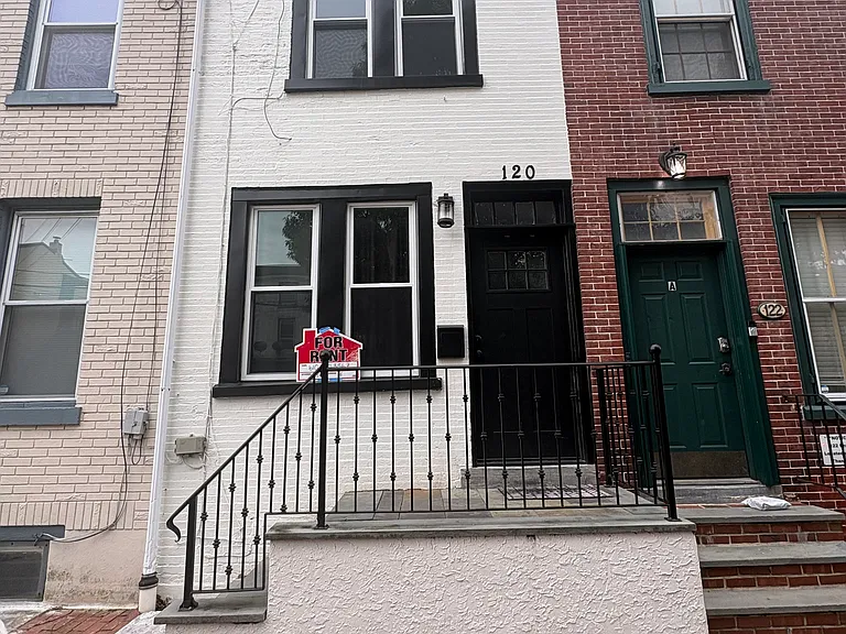 120 W Chestnut St — Photo 6