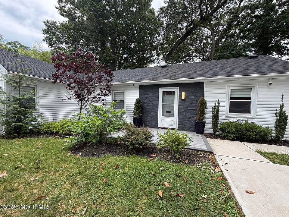 1st image of 185 Elmwood Rd