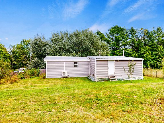 3rd image of 866 Hartland Road