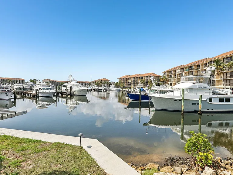 1601 Marina Isle Way #101 — Photo 22