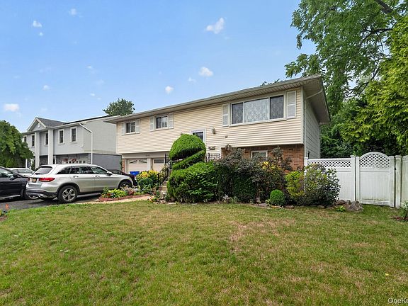 3rd image of 2496 Enid Court