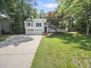 990 Trestle Dr, Austell, GA 30106