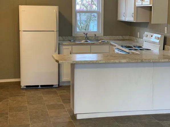 721 E Madison, 721 E Madison St APT 1, Buffalo, MO 65622