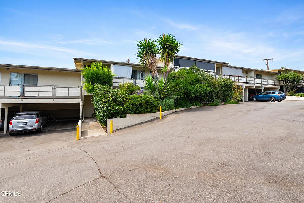 2 bed, 1.0 bath, 900 sqft, $2,600 — Photo 3