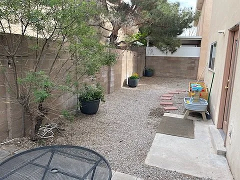 4260 Altura Mesa Ln NE — Photo 7