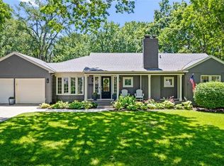 6601 W 65th Ter, Overland Park, KS 66202