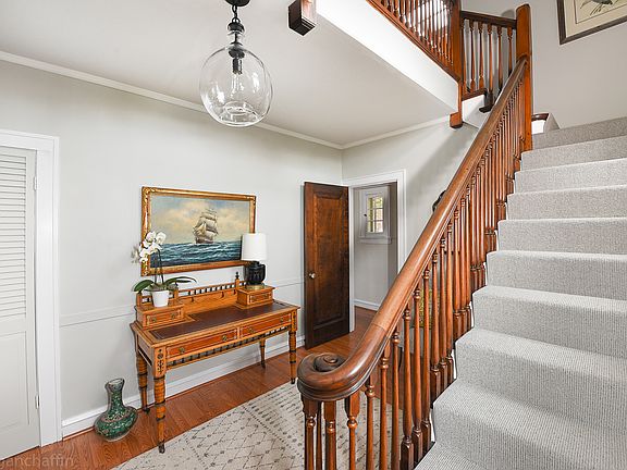 4th image of 715 Cummings Ave