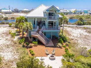 7640 Key West Dr, Navarre, FL 32566