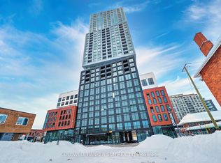 39 Mary St #2009, Barrie, ON L4N 1S9