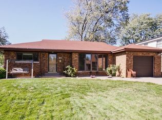 9534 S Parkside Ave, Oak Lawn, IL 60453