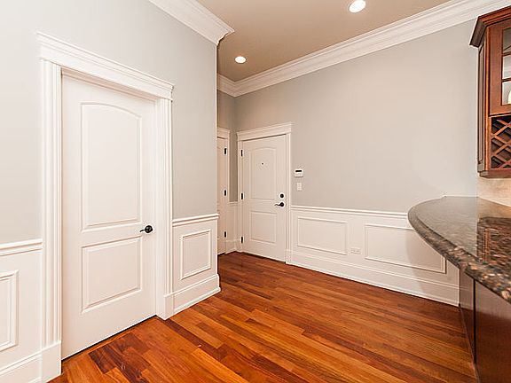 2nd image of 2401 N Janssen St #308