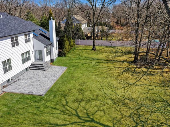 4 Jersey Avenue, Miller Place, NY 11764