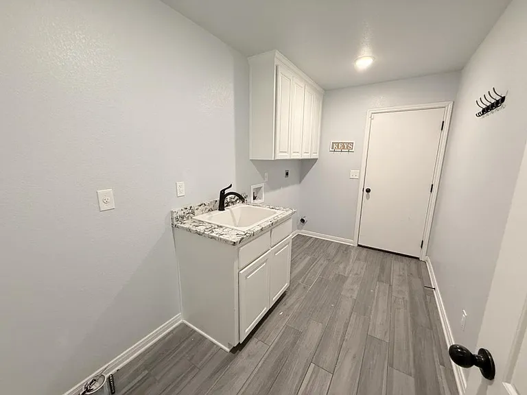 8301 Grayson Trl — Photo 46