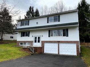 4220 Emerson Pl, Vestal, NY 13850
