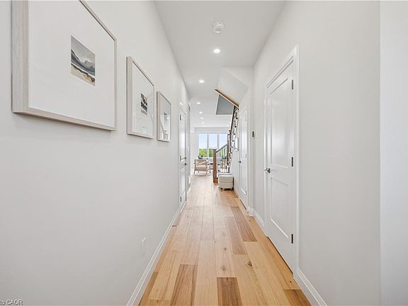 3rd image of 48 Walker Rd
