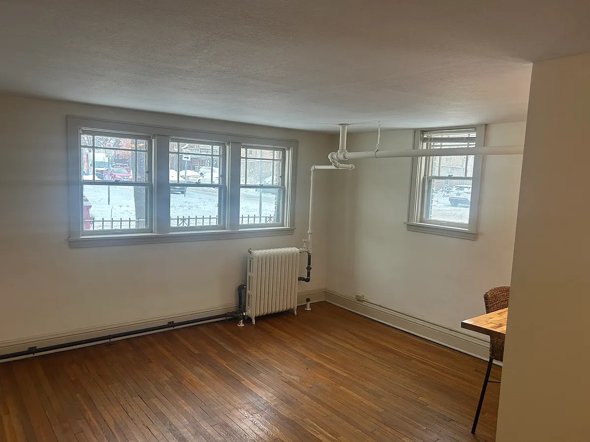 Building Photo - 3150 Girard Ave S #B1
