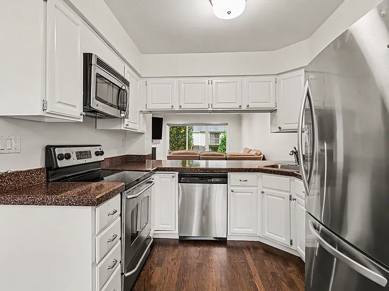 204 Cheswold Ct — Photo 19
