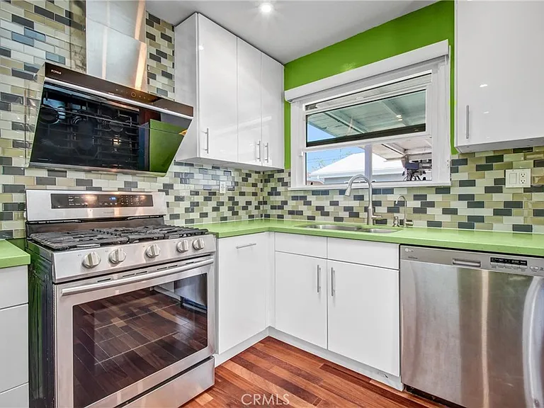 3663 Delta Ave — Photo 12