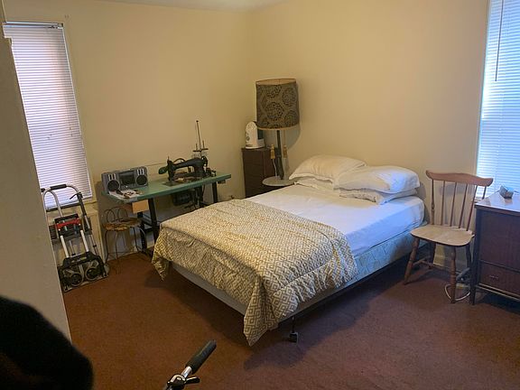 3rd image of 2209 Knapp St APT 1H